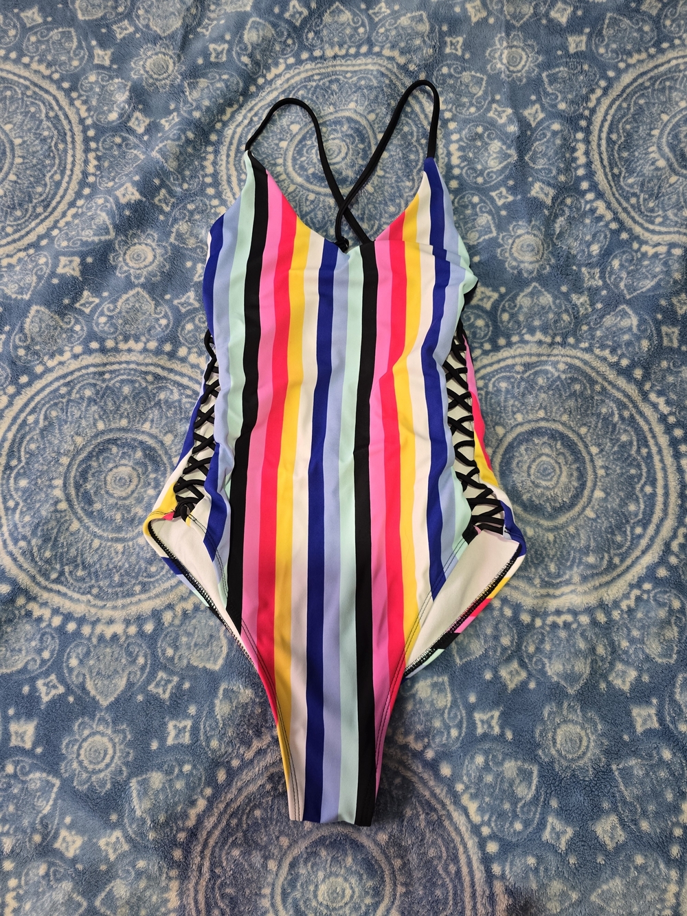 🌈 George Rainbow Cut-Out One Piece Swimsuit — Size Small (Fits XS) 🌈